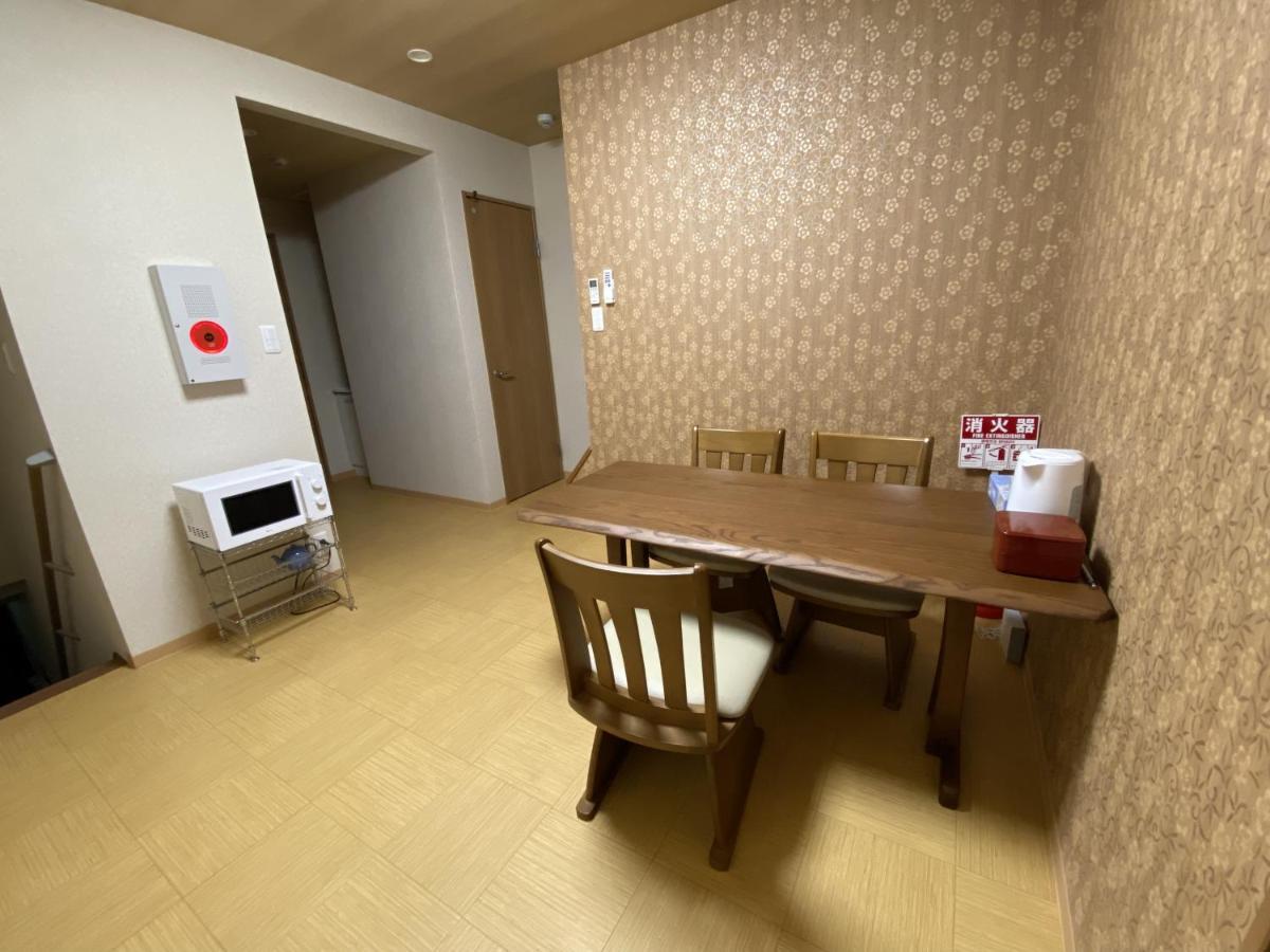 Wutong-40 Minutes Direct To Kansai Airport And 5 Minute Walk To Jr Or Subway Or Nankai Line And 1 Minute To Tsutenkaku The Landmark Of Osaka And Many Japanese Bistros Nearby Exteriör bild