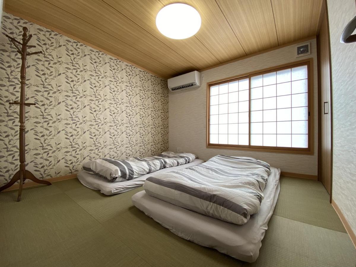 Wutong-40 Minutes Direct To Kansai Airport And 5 Minute Walk To Jr Or Subway Or Nankai Line And 1 Minute To Tsutenkaku The Landmark Of Osaka And Many Japanese Bistros Nearby Exteriör bild