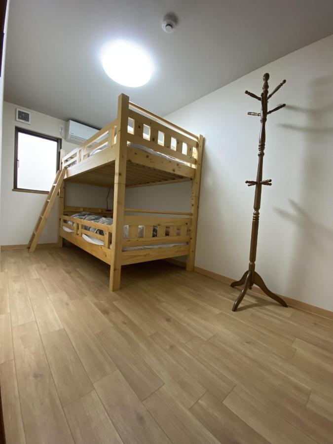 Wutong-40 Minutes Direct To Kansai Airport And 5 Minute Walk To Jr Or Subway Or Nankai Line And 1 Minute To Tsutenkaku The Landmark Of Osaka And Many Japanese Bistros Nearby Exteriör bild